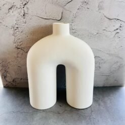 Modern Design Ceramic Flower Vase - KAJ107
