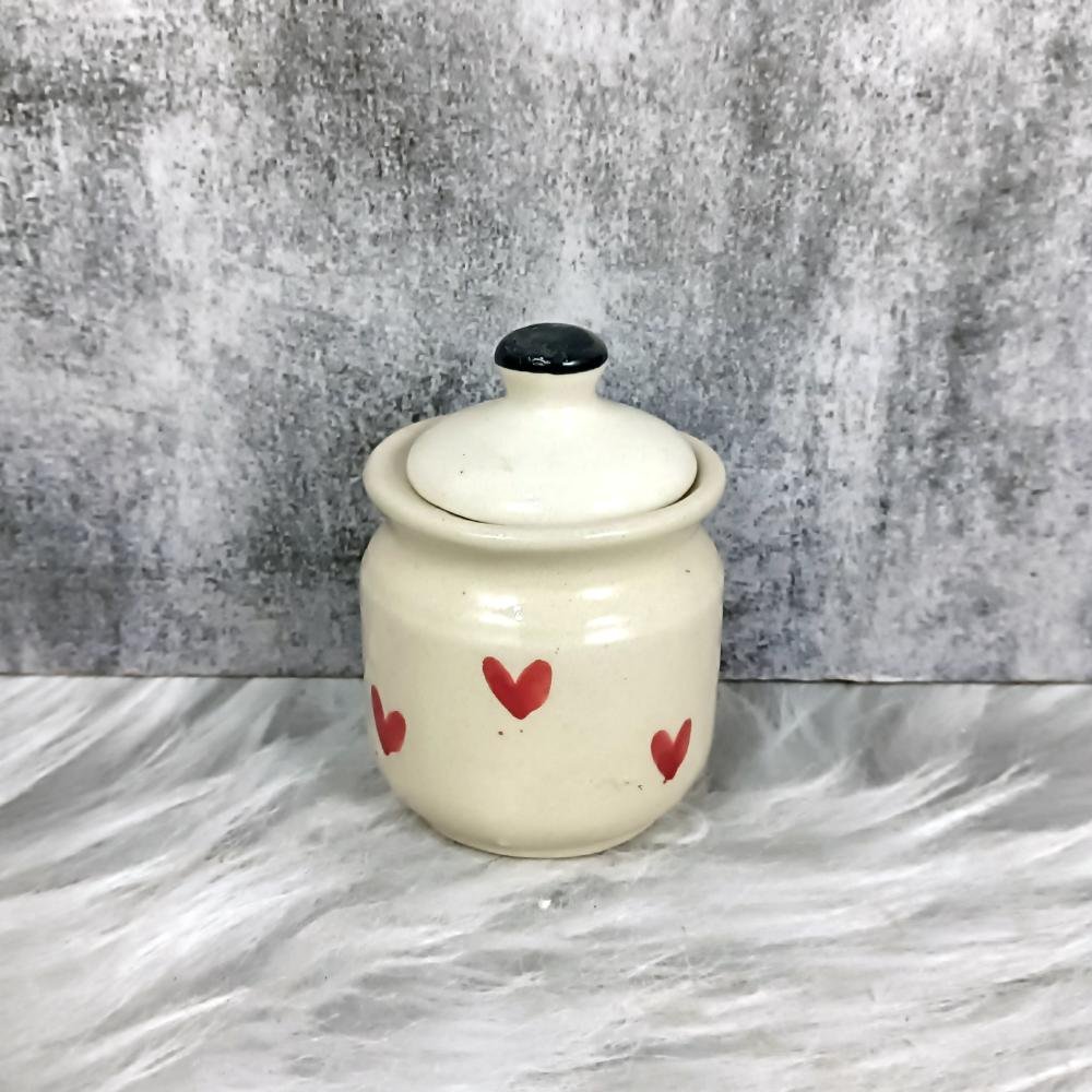 DPAARA Handmade Heart Design Ceramic Jar-DP4307